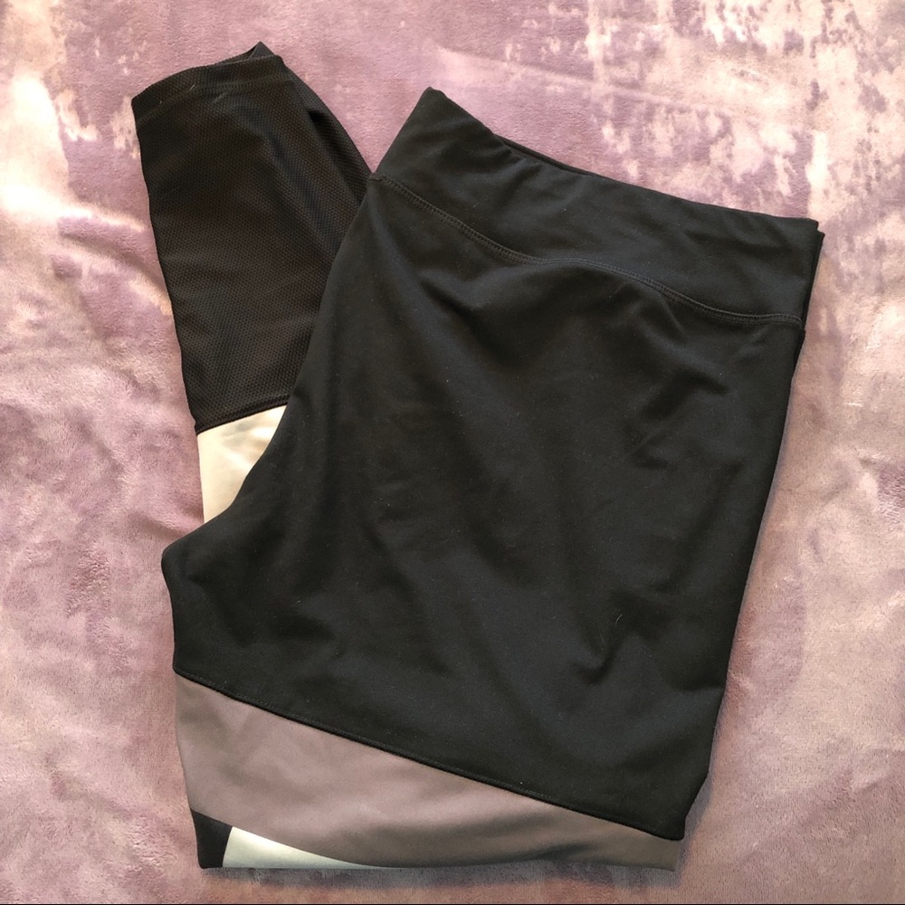 MTA Full Length Athletic Leggings NWOT
